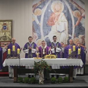 Kardinal Bozanić predvodio misu zadušnicu za papu Benedikta XVI.